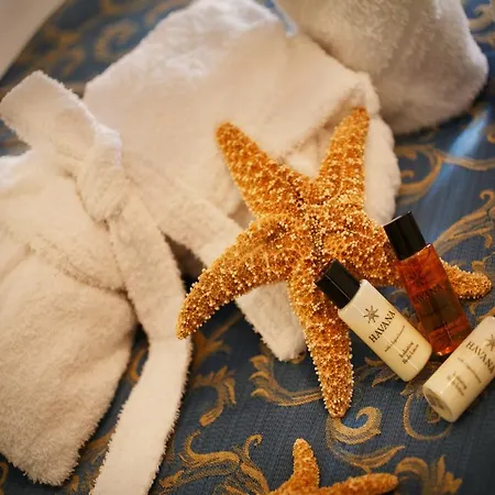 Mignon Fronte Mare ريتشيوني