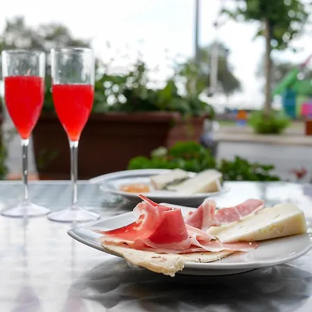 Hotel Mignon Fronte Mare 3*